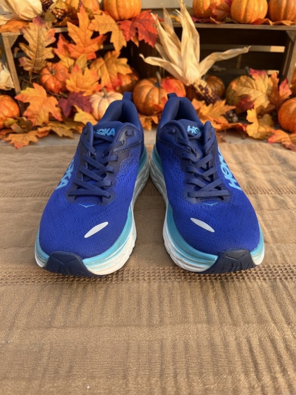 Hoka Blue & Teal Bondi 8 Run Shoe